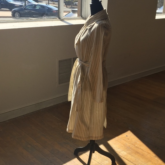 Black and ivory linen cotton blend trench - Picture 3 of 6